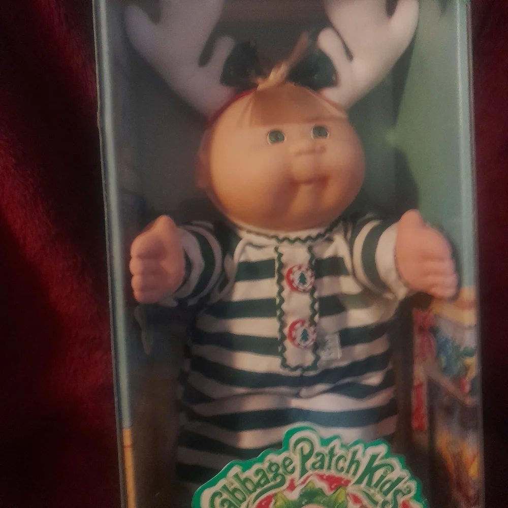 New Vintage 1998 Special Edition Cabbage Patch Hoilday Baby NIB